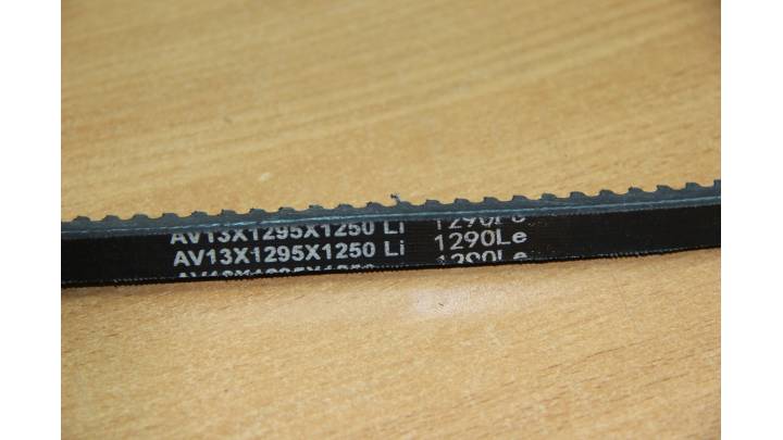 Ремень привода AV13X1290La